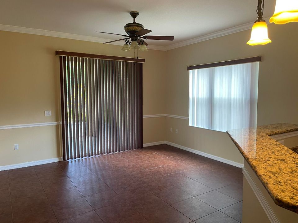 For Rent: $2,800 (4 beds, 2 baths, 1874 Square Feet)