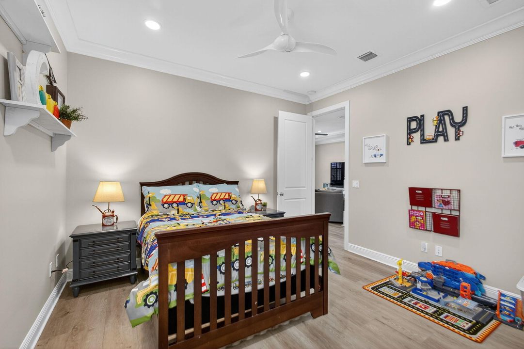 Activo con contrato: $1,650,000 (4 camas, 4 baños, 3760 Pies cuadrados)