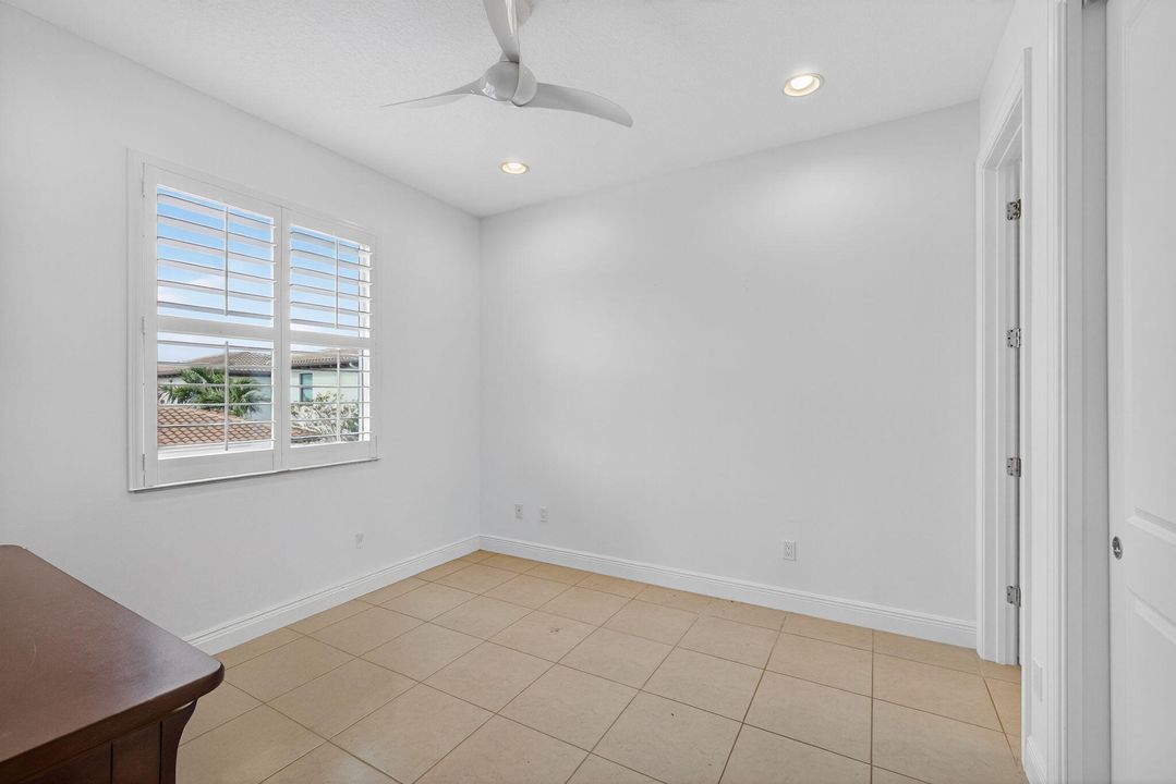 Activo con contrato: $1,650,000 (4 camas, 4 baños, 3760 Pies cuadrados)