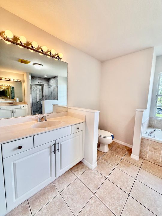 待售: $429,000 (3 贝兹, 2 浴室, 1944 平方英尺)