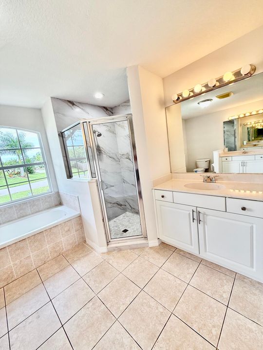 待售: $429,000 (3 贝兹, 2 浴室, 1944 平方英尺)