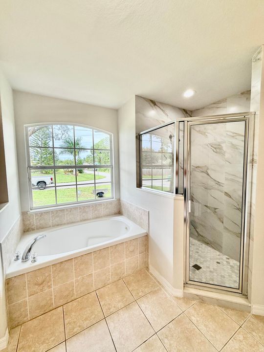 待售: $429,000 (3 贝兹, 2 浴室, 1944 平方英尺)