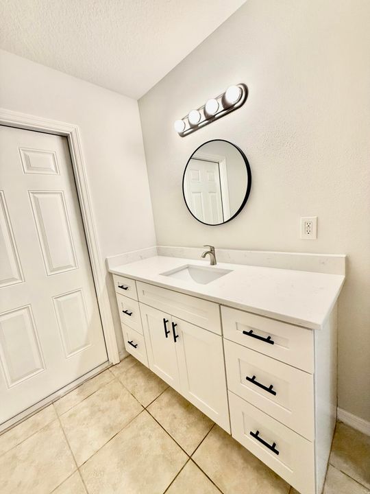 待售: $429,000 (3 贝兹, 2 浴室, 1944 平方英尺)