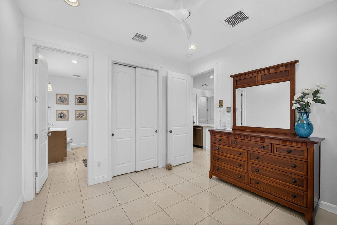 Activo con contrato: $1,650,000 (4 camas, 4 baños, 3760 Pies cuadrados)