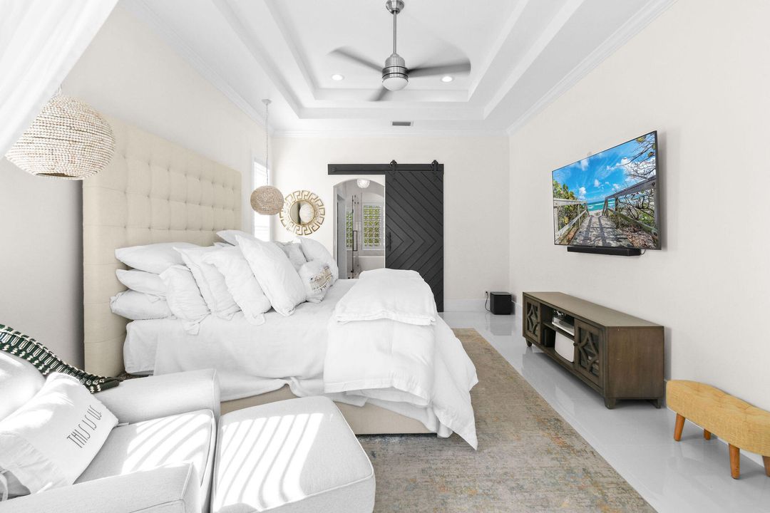 For Sale: $744,900 (4 beds, 2 baths, 3085 Square Feet)