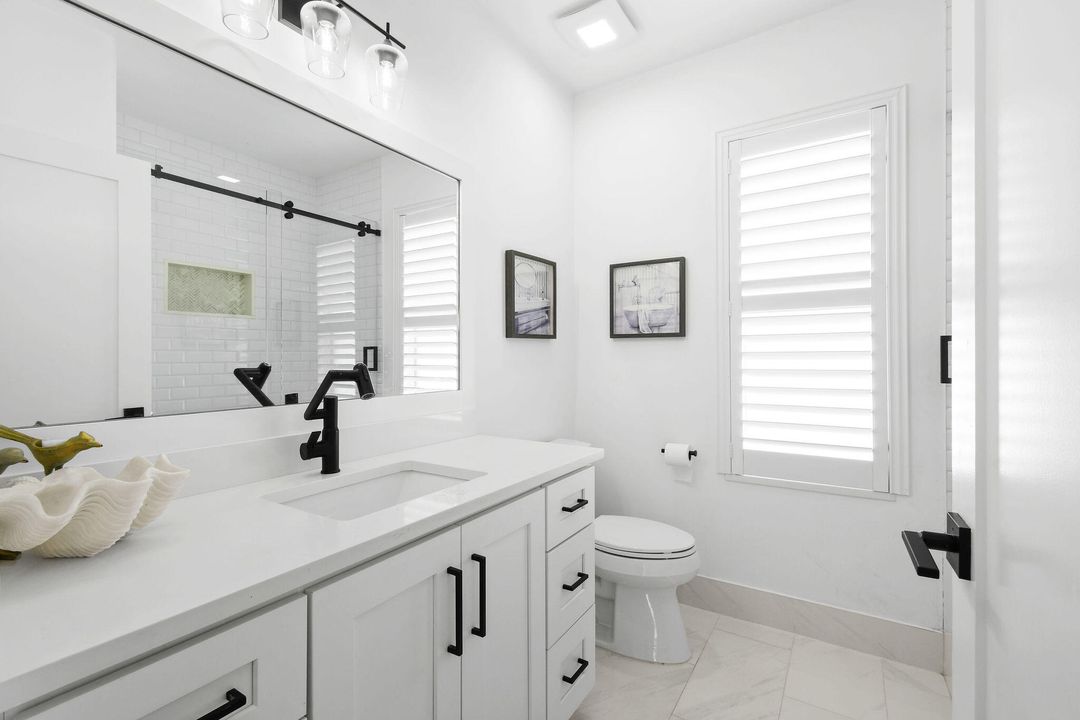 For Sale: $744,900 (4 beds, 2 baths, 3085 Square Feet)