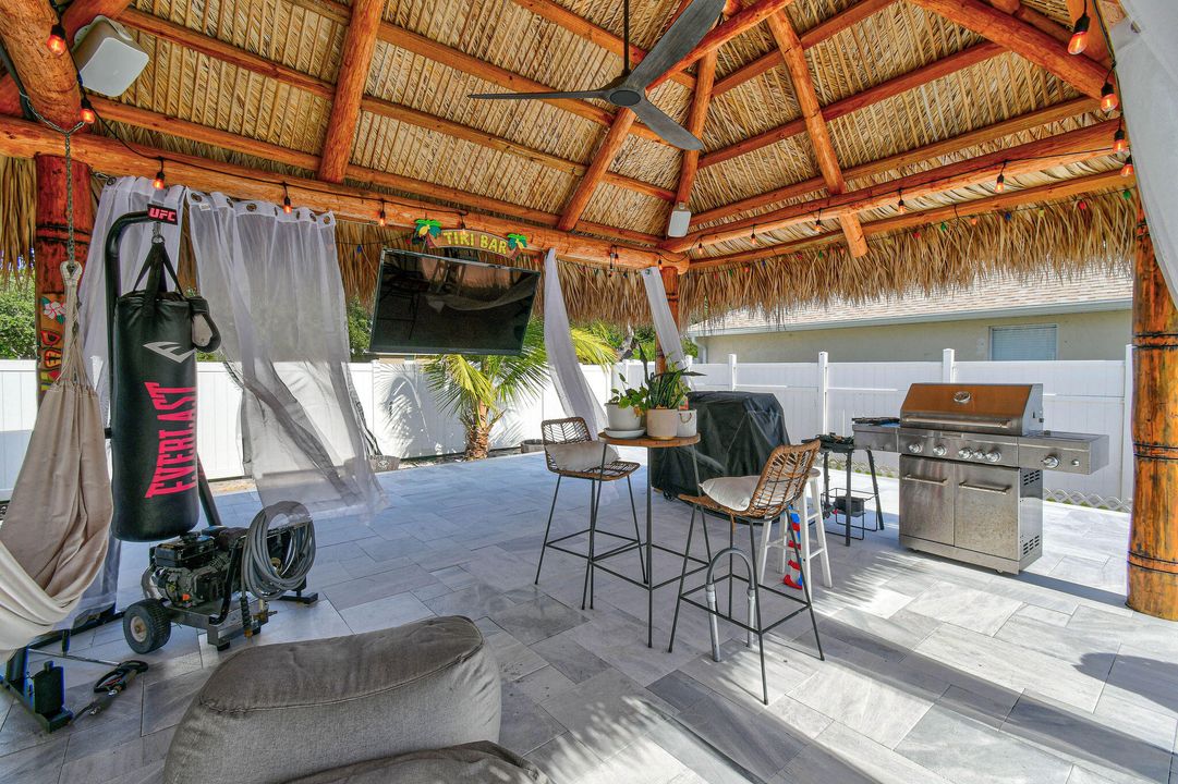 For Sale: $744,900 (4 beds, 2 baths, 3085 Square Feet)