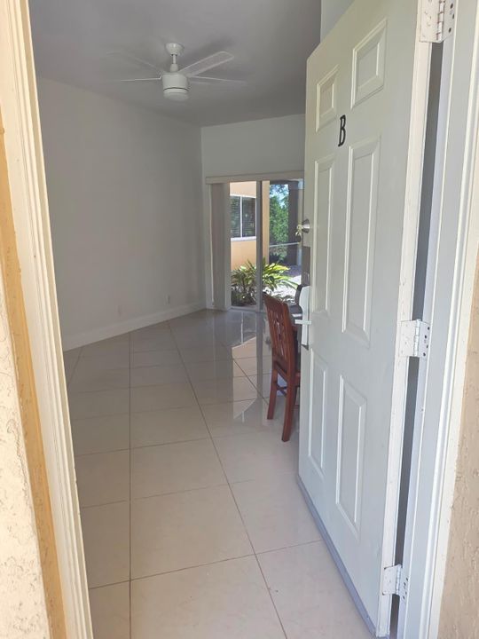 В аренду: $1,250 (1 спален, 1 ванн, 600 Квадратных фут)