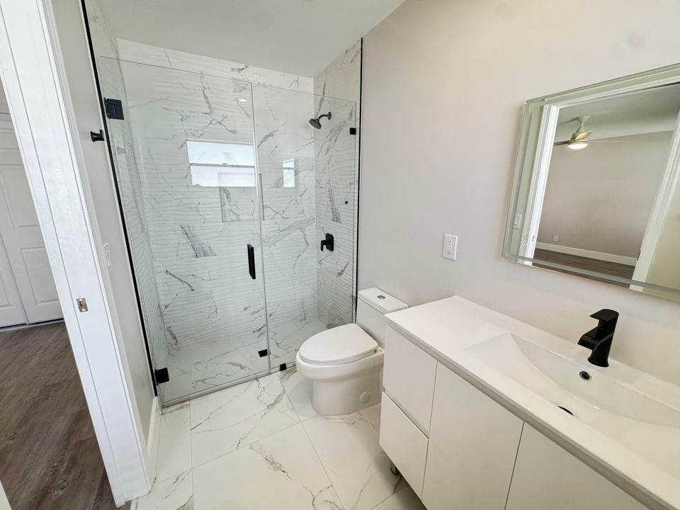 For Rent: $3,000 (2 beds, 2 baths, 1687 Square Feet)