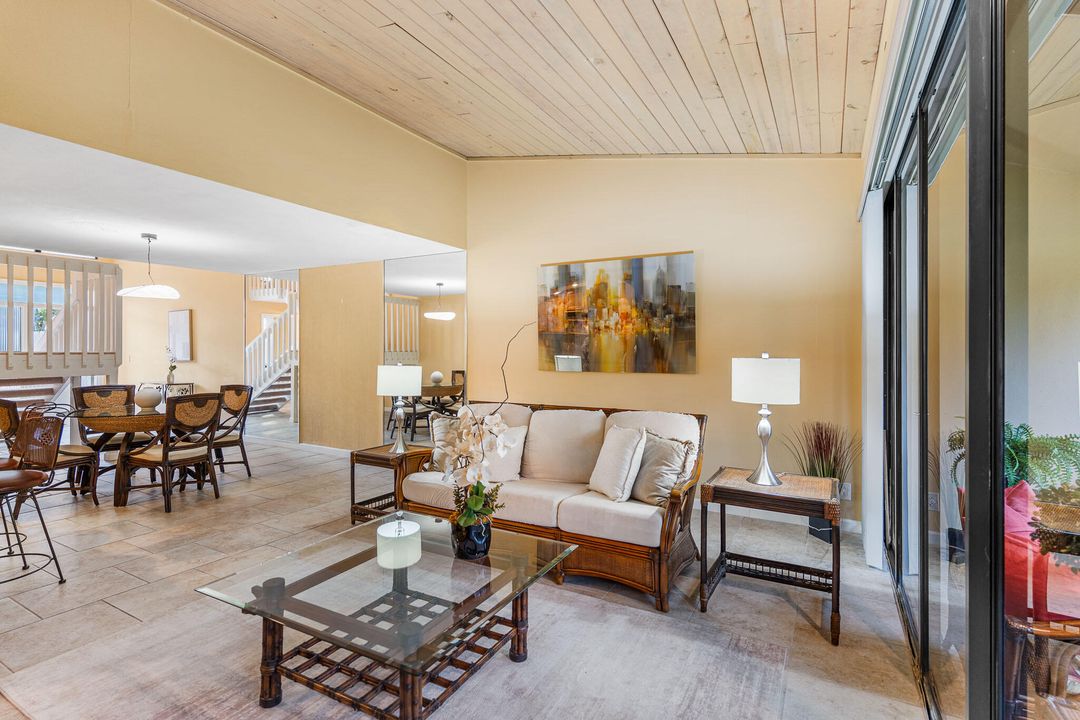 出租: $7,000 (3 贝兹, 3 浴室, 1694 平方英尺)