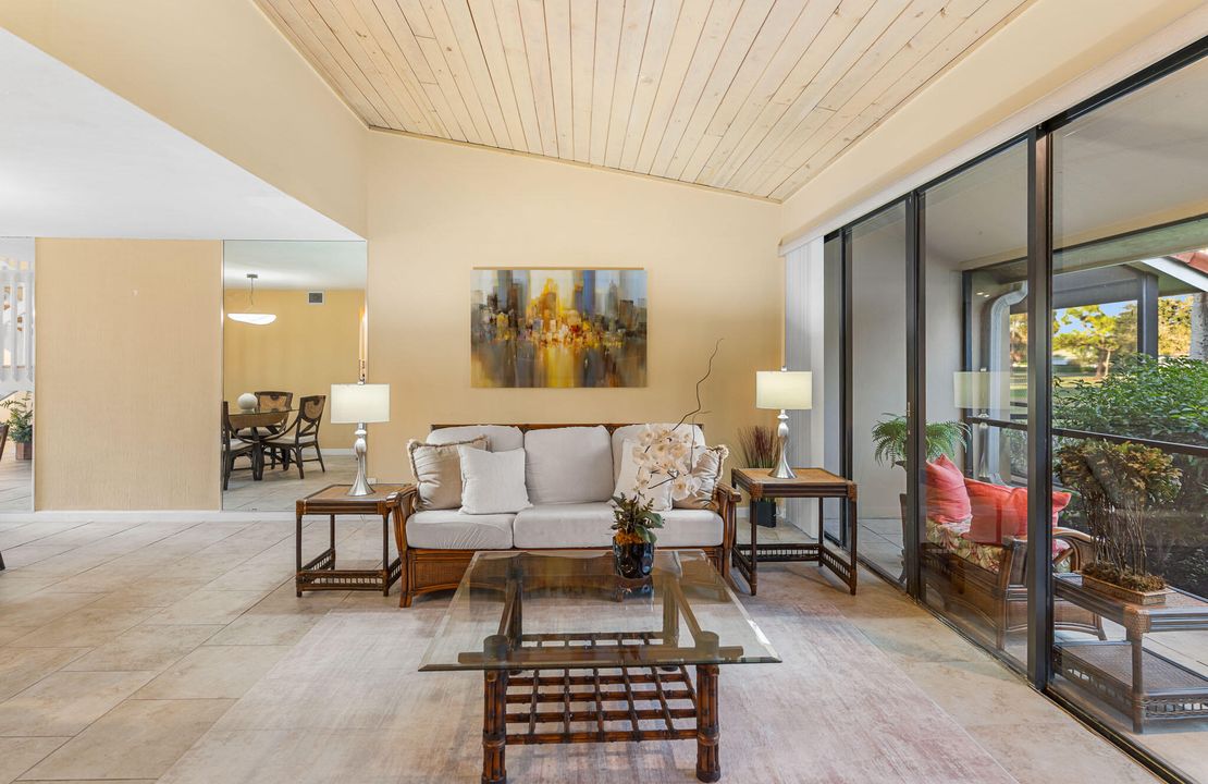 出租: $7,000 (3 贝兹, 3 浴室, 1694 平方英尺)