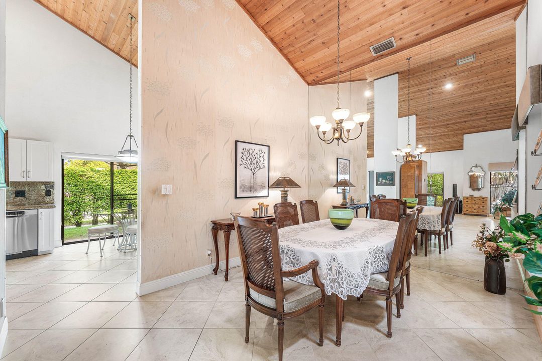 For Sale: $999,000 (3 beds, 2 baths, 2278 Square Feet)