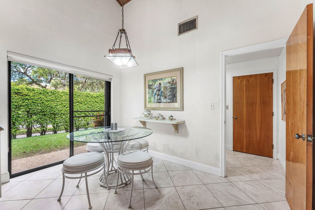 For Sale: $999,000 (3 beds, 2 baths, 2278 Square Feet)