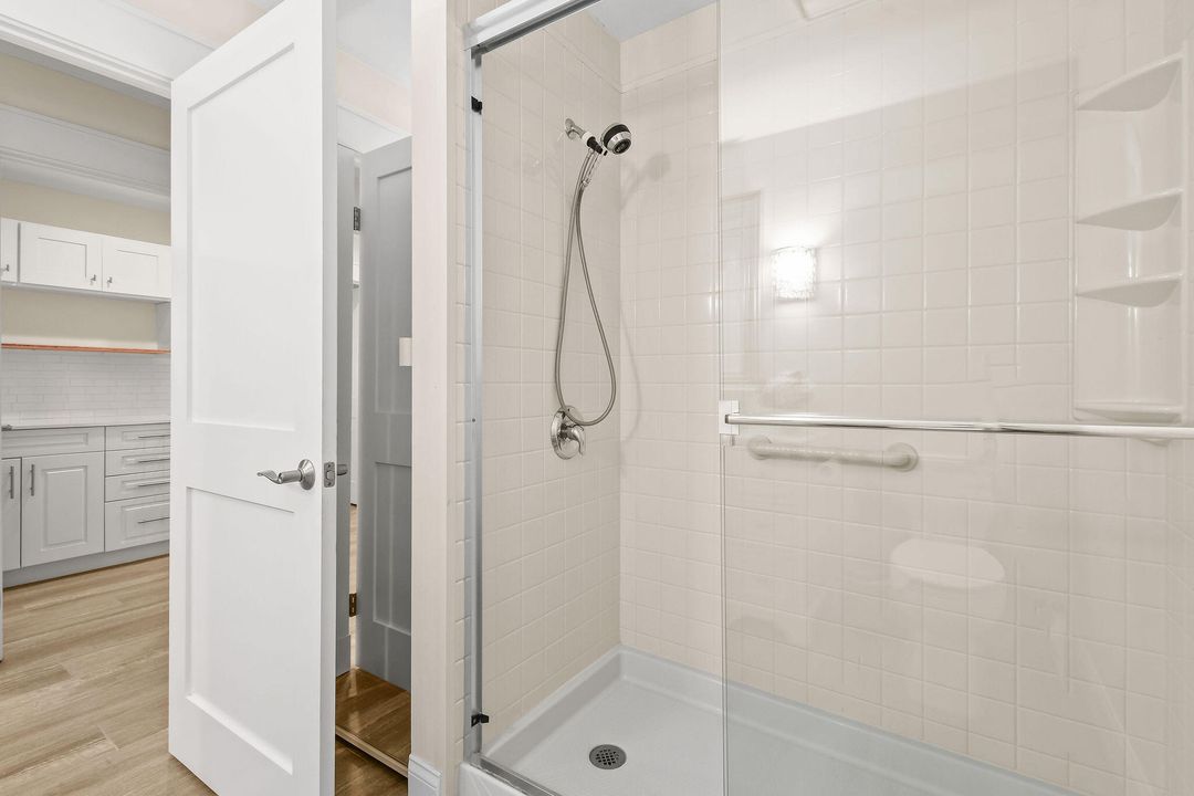 For Sale: $1,275,000 (3 beds, 2 baths, 1889 Square Feet)