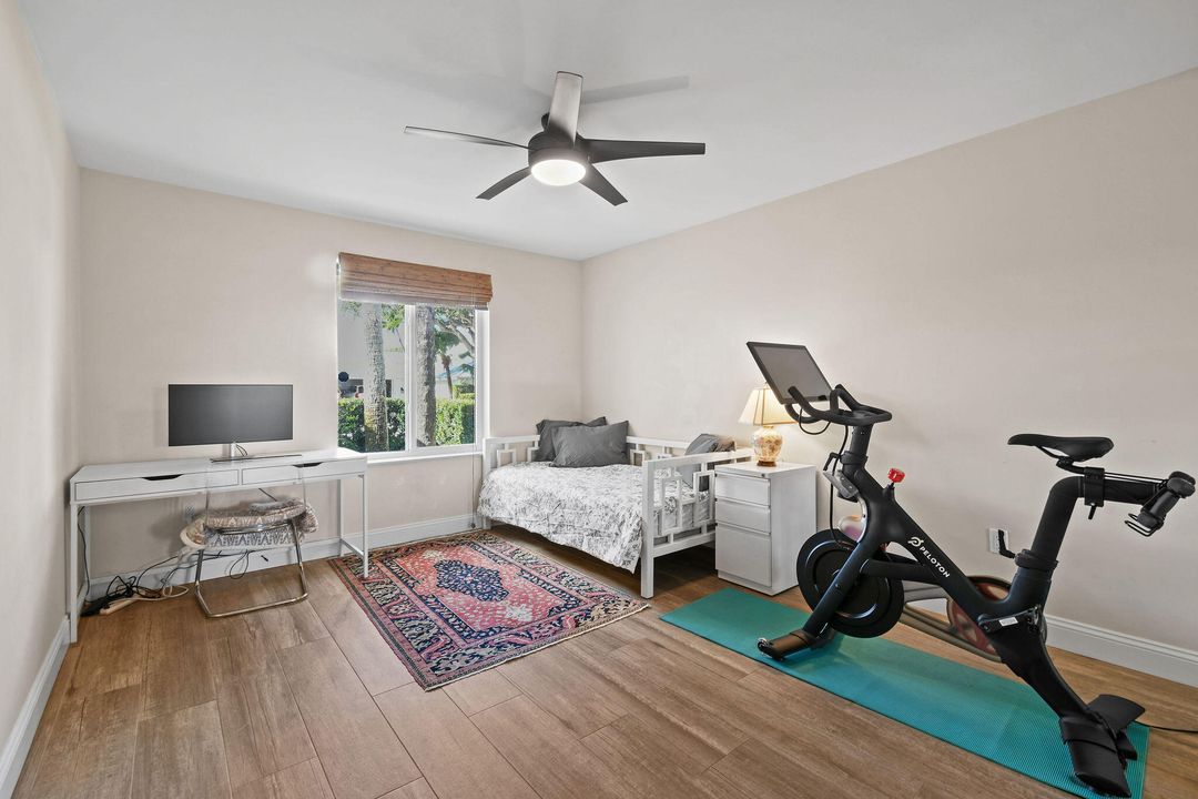 For Sale: $1,275,000 (3 beds, 2 baths, 1889 Square Feet)