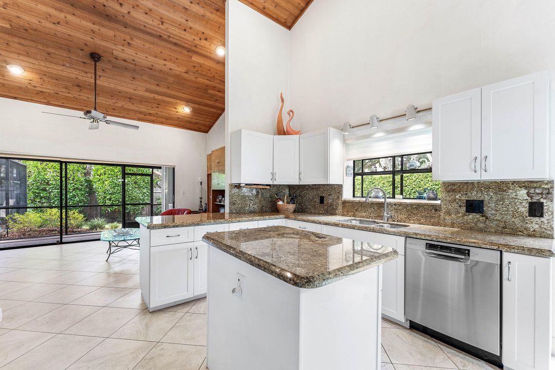 For Sale: $999,000 (3 beds, 2 baths, 2278 Square Feet)