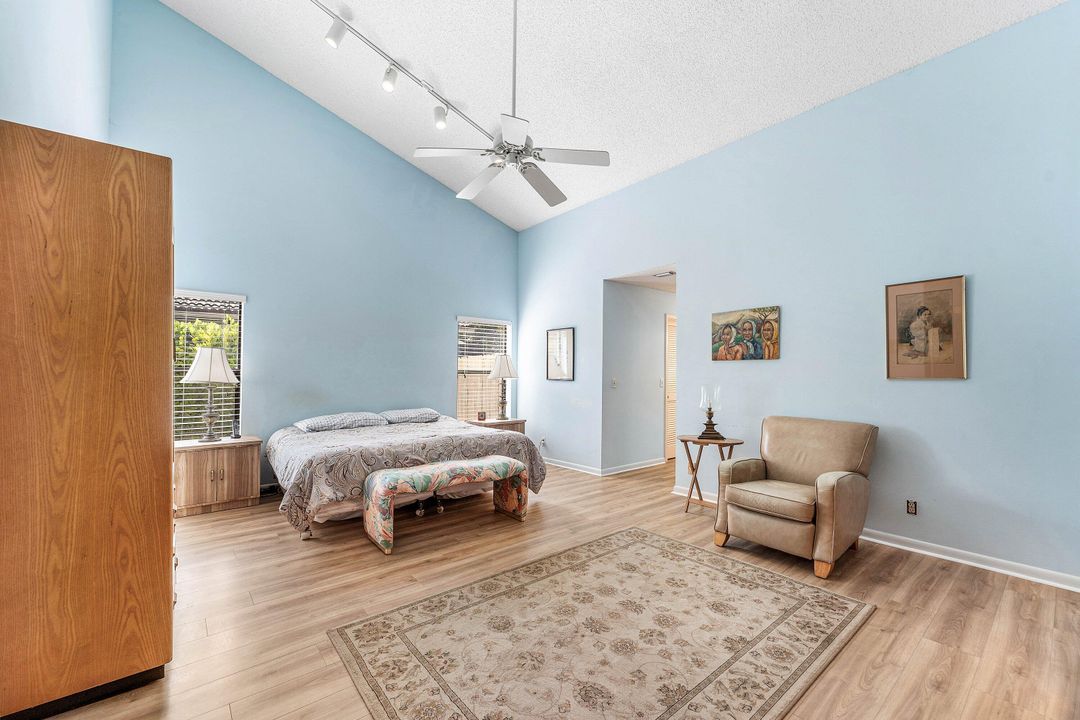 For Sale: $999,000 (3 beds, 2 baths, 2278 Square Feet)