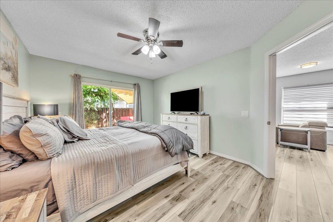 For Sale: $560,000 (3 beds, 2 baths, 1760 Square Feet)