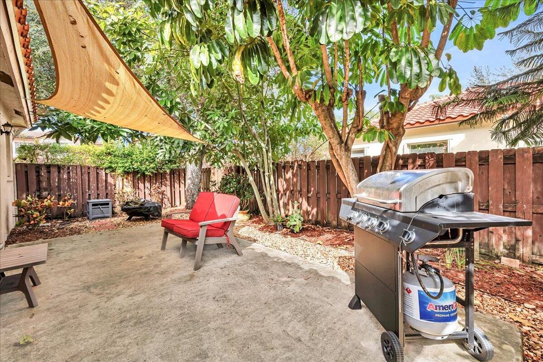 For Sale: $560,000 (3 beds, 2 baths, 1760 Square Feet)