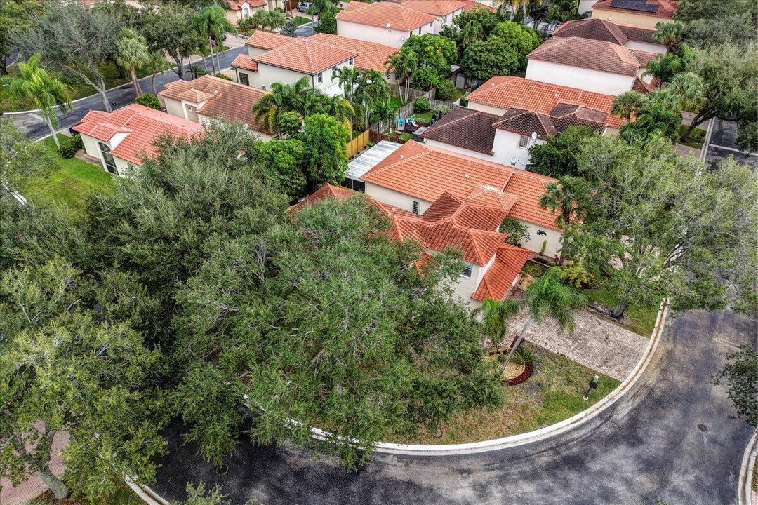 For Sale: $560,000 (3 beds, 2 baths, 1760 Square Feet)