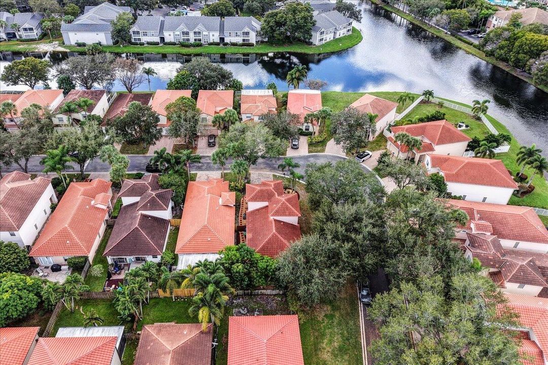 For Sale: $560,000 (3 beds, 2 baths, 1760 Square Feet)