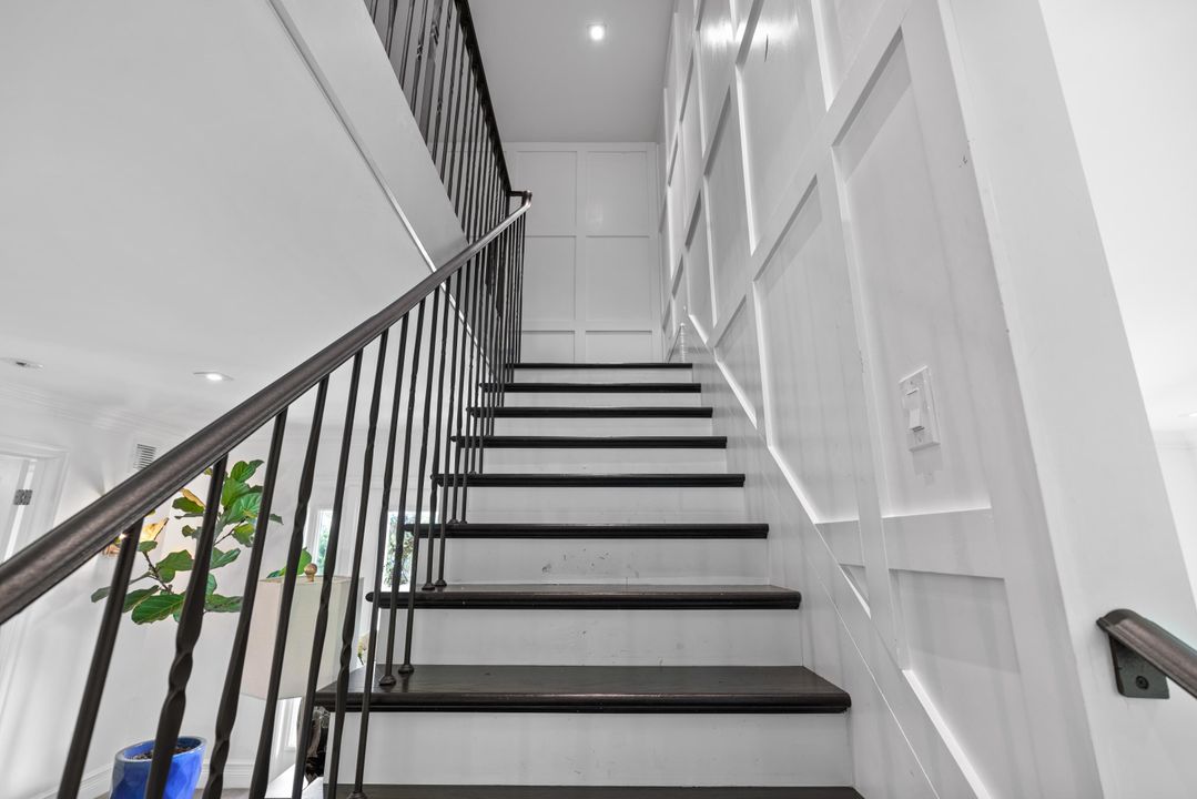 出租: $15,000 (4 贝兹, 3 浴室, 3192 平方英尺)