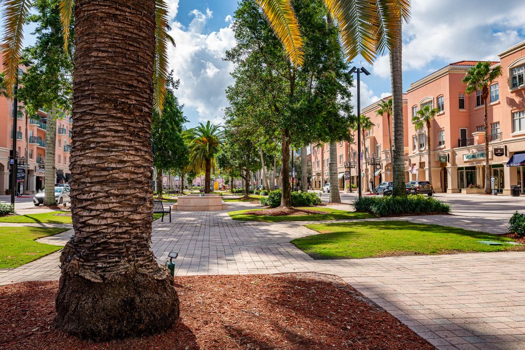 合同活跃: $8,500 (2 贝兹, 2 浴室, 1404 平方英尺)