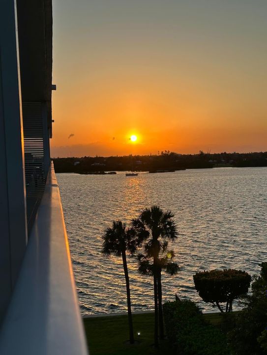 待售: $1,190,000 (2 贝兹, 2 浴室, 1540 平方英尺)