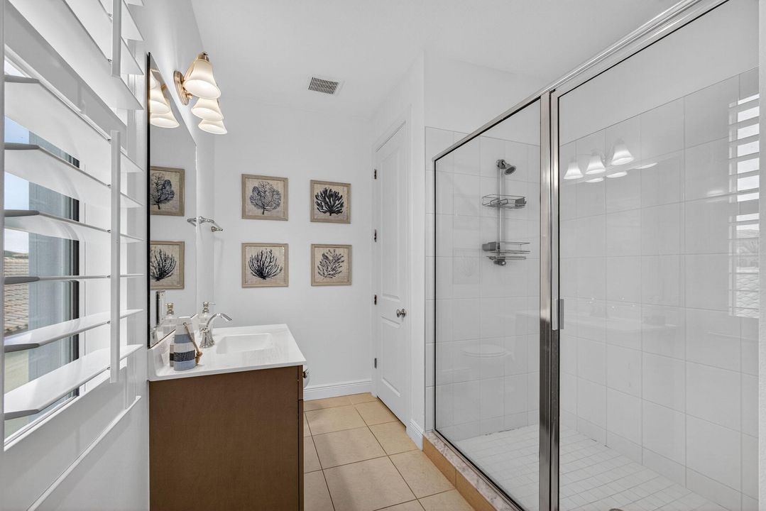 Activo con contrato: $1,650,000 (4 camas, 4 baños, 3760 Pies cuadrados)