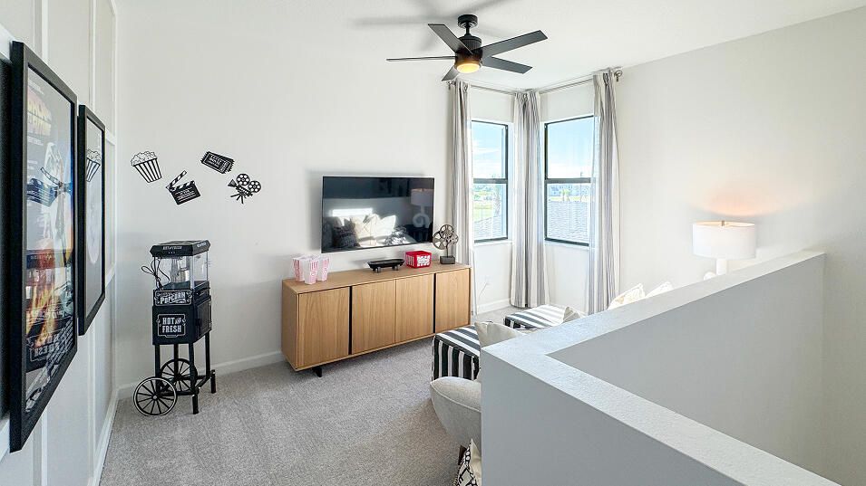 На продажу: $543,594 (4 спален, 3 ванн, 2676 Квадратных фут)