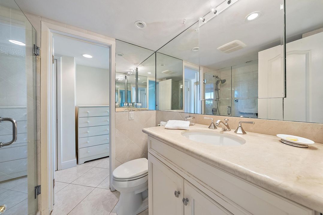 待售: $2,250,000 (2 贝兹, 2 浴室, 1395 平方英尺)