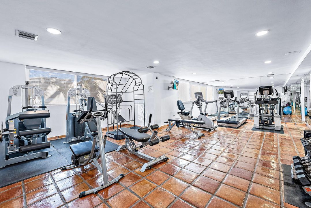 待售: $2,250,000 (2 贝兹, 2 浴室, 1395 平方英尺)