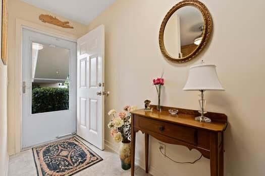 For Sale: $350,000 (2 beds, 2 baths, 1092 Square Feet)