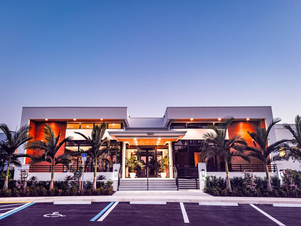 На продажу: $299,000 (2 спален, 2 ванн, 1513 Квадратных фут)