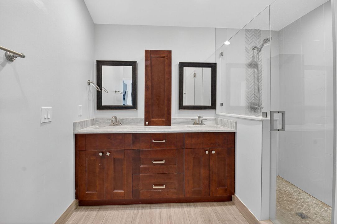 На продажу: $499,000 (3 спален, 2 ванн, 1949 Квадратных фут)