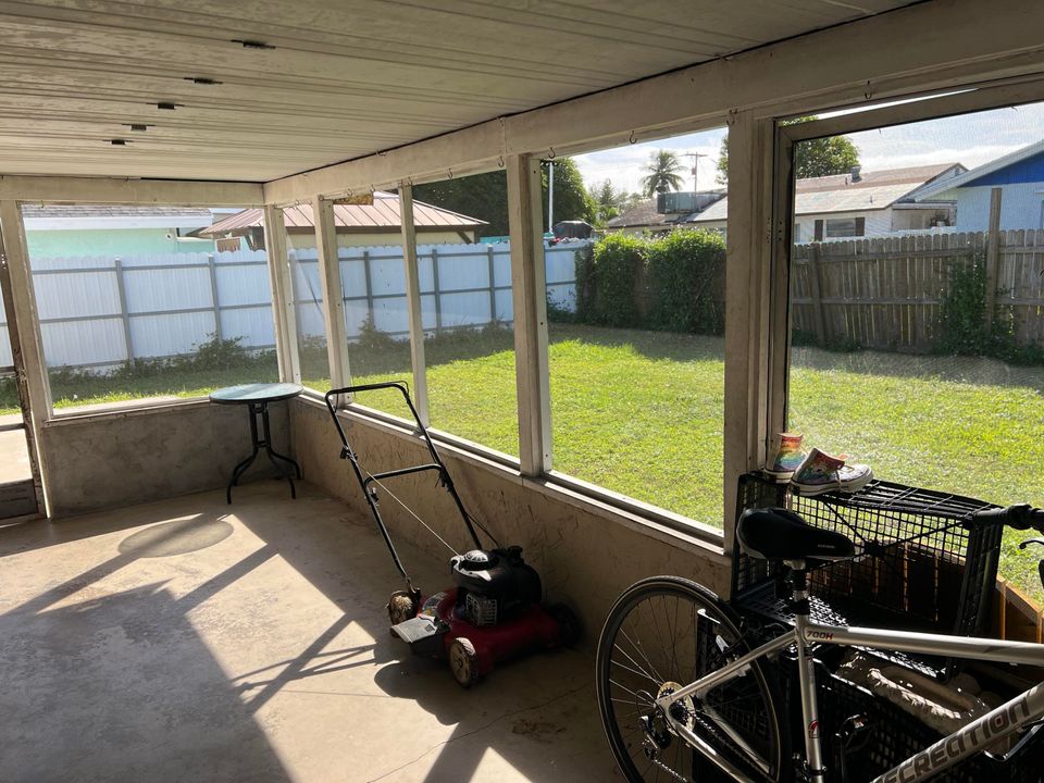 En Venta: $449,000 (4 camas, 2 baños, 1344 Pies cuadrados)