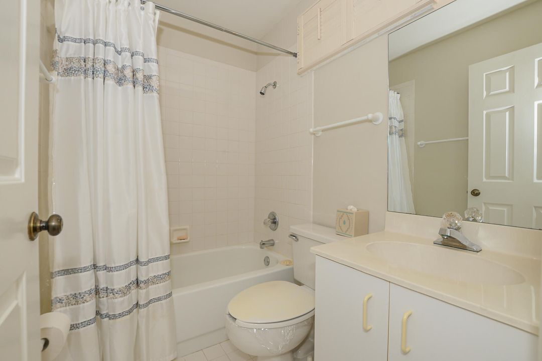 合同活跃: $325,000 (3 贝兹, 3 浴室, 1664 平方英尺)