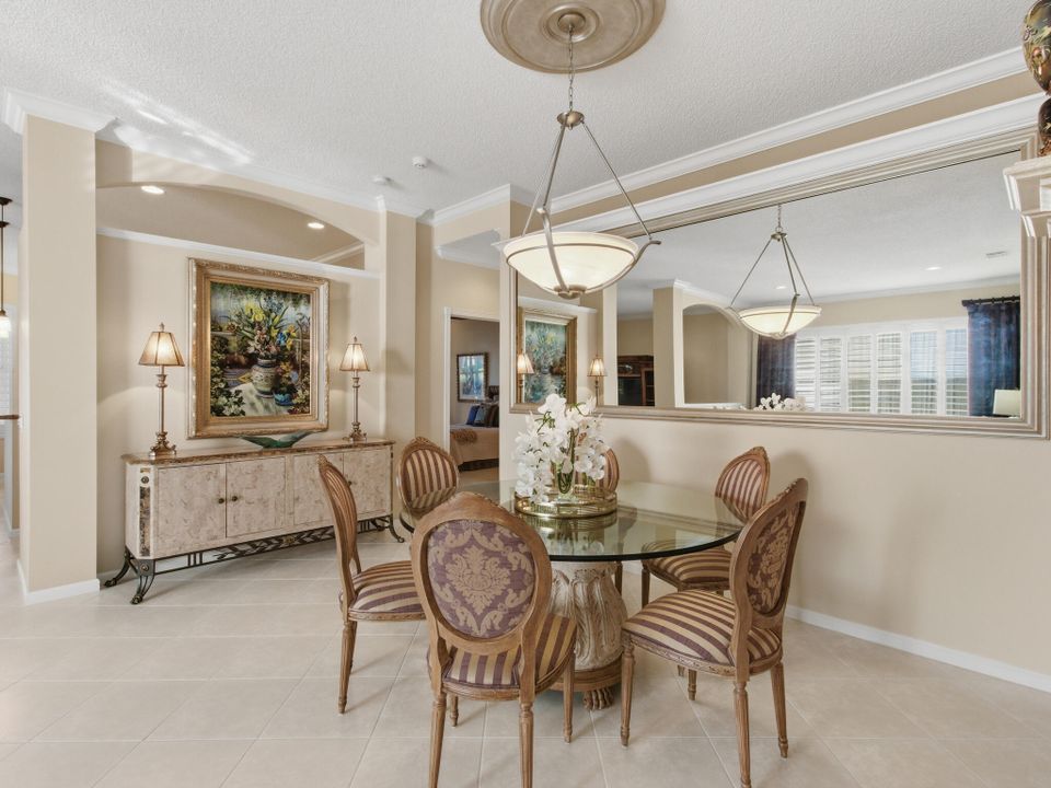 Active With Contract: $549,000 (3 beds, 2 baths, 2081 Square Feet)