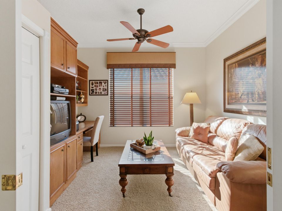 Active With Contract: $549,000 (3 beds, 2 baths, 2081 Square Feet)