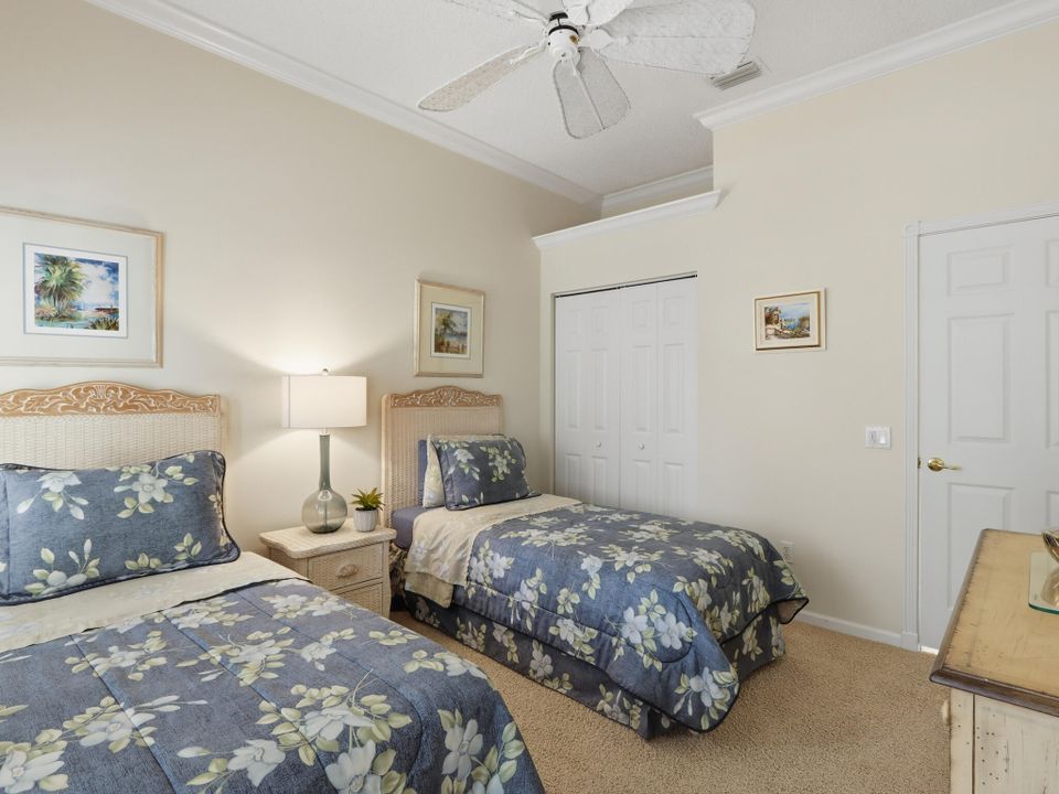 Active With Contract: $549,000 (3 beds, 2 baths, 2081 Square Feet)