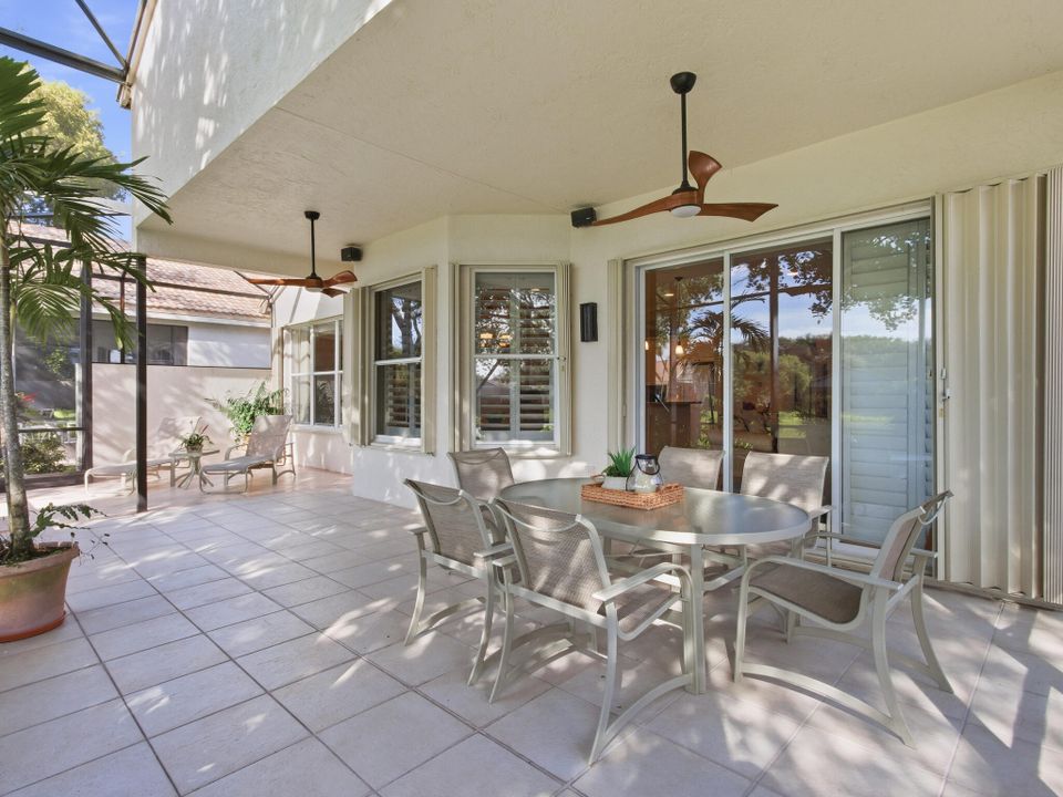 Active With Contract: $549,000 (3 beds, 2 baths, 2081 Square Feet)