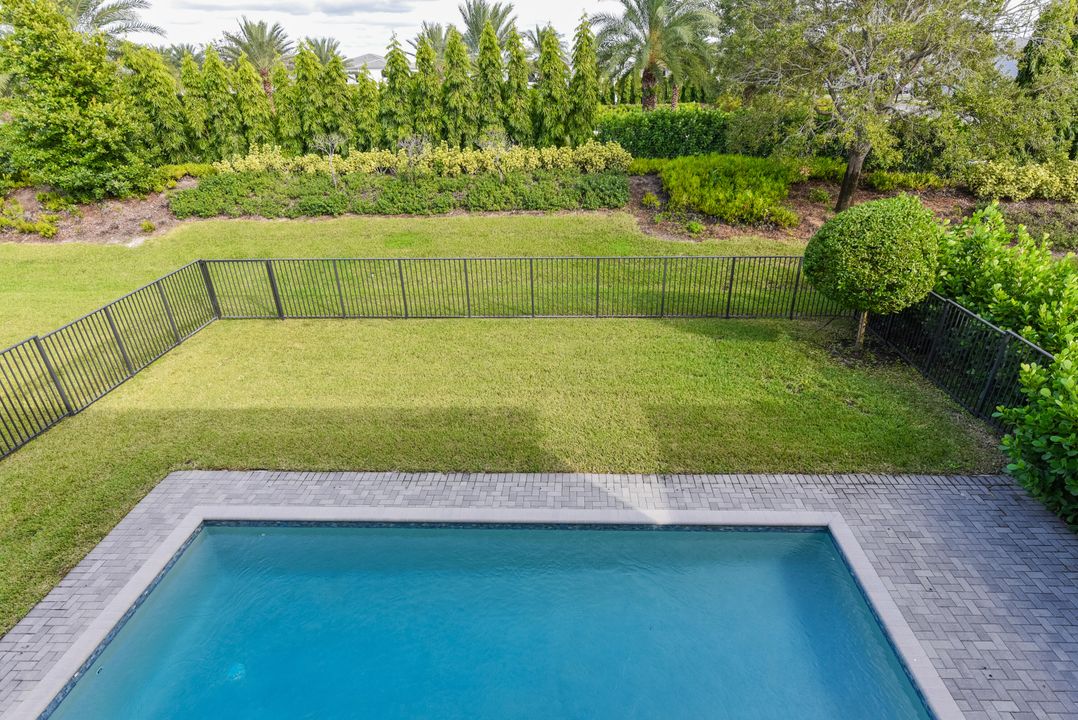 For Sale: $2,300,000 (5 beds, 5 baths, 3888 Square Feet)