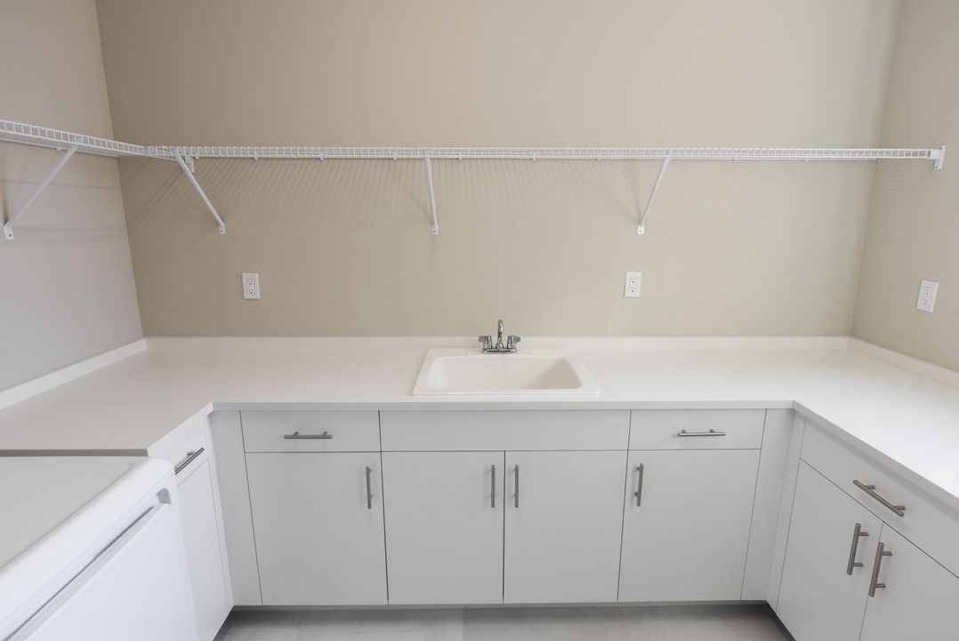 For Sale: $2,300,000 (5 beds, 5 baths, 3888 Square Feet)