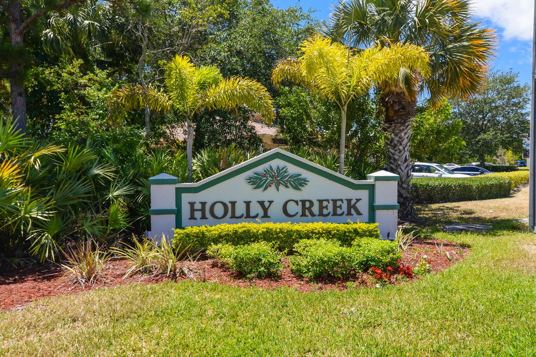 合同活跃: $325,000 (3 贝兹, 3 浴室, 1664 平方英尺)