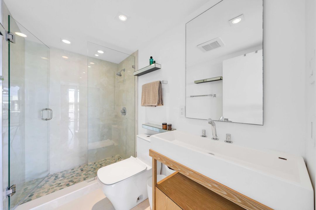 待售: $1,190,000 (2 贝兹, 2 浴室, 1540 平方英尺)