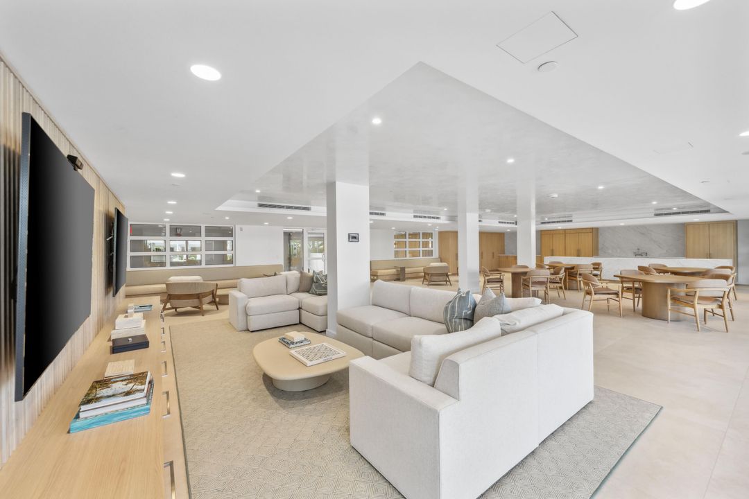 待售: $1,190,000 (2 贝兹, 2 浴室, 1540 平方英尺)