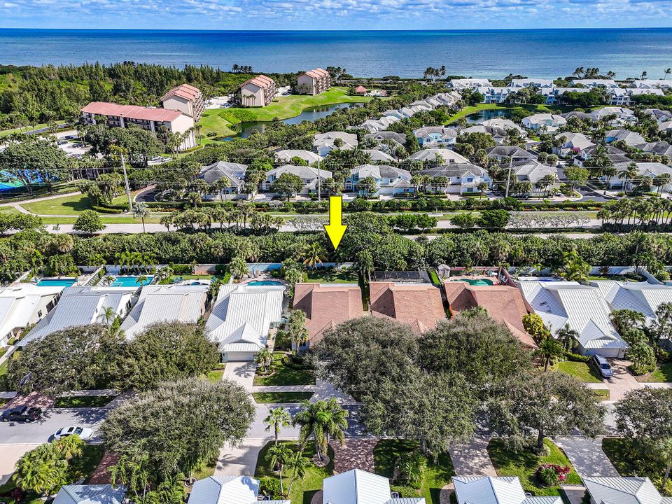 For Sale: $1,275,000 (3 beds, 2 baths, 1889 Square Feet)