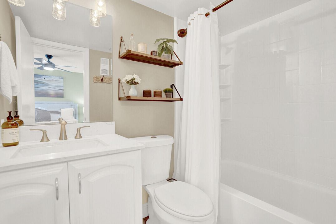 На продажу: $315,000 (1 спален, 1 ванн, 704 Квадратных фут)