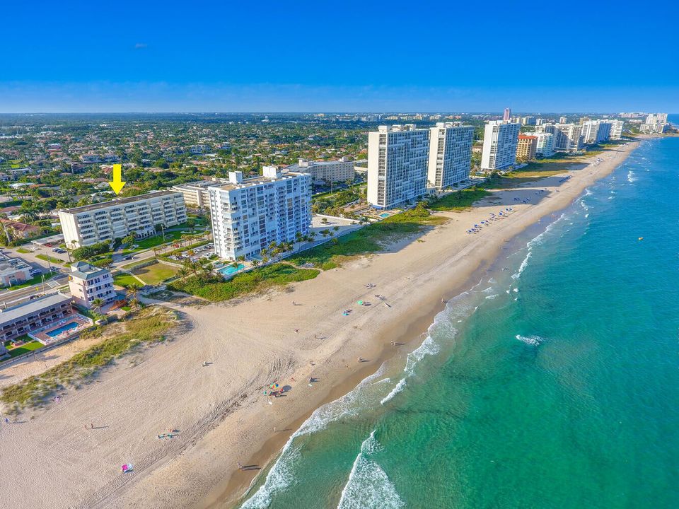 На продажу: $699,900 (2 спален, 2 ванн, 1209 Квадратных фут)