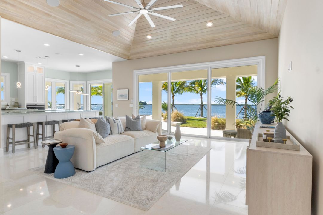 For Sale: $6,300,000 (5 beds, 5 baths, 5885 Square Feet)